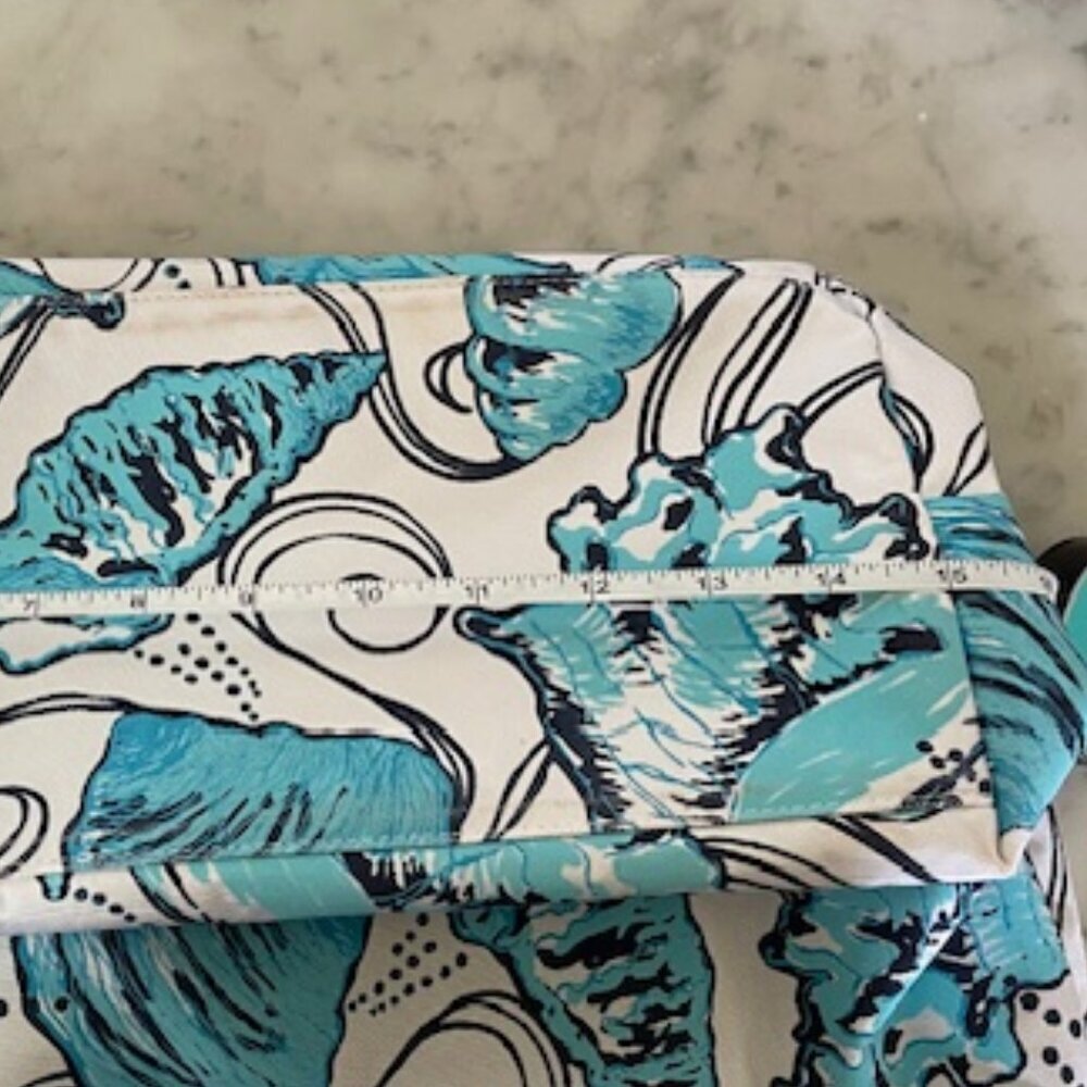 LILLY PULITZER Buena Vista Tote Blue White Shelll Jute Handles - Picture 12 of 16